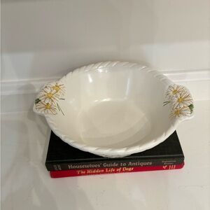 Vintage Metlox Poppytrail Daisy Serving Bowl Basket Weave Pattern